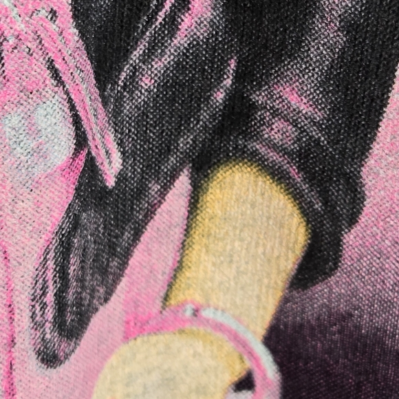 ๐ Barbie NWT graphic short sleeve t-shirt Medium black pink - Picture 10 of 16